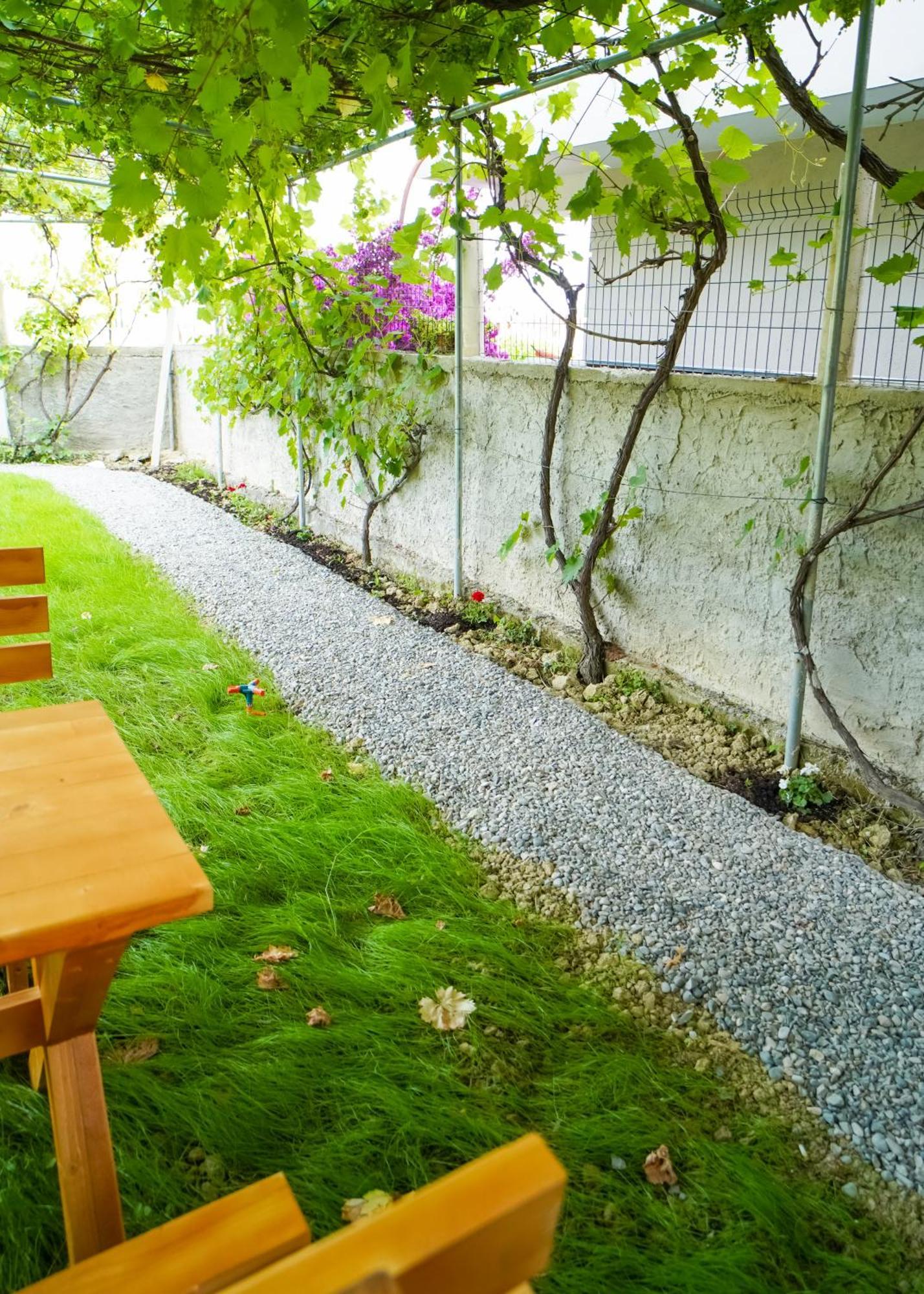 Kalpazo Kaja Garden Apartment *